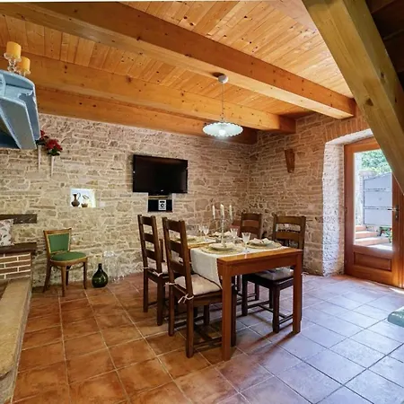 Luca In Glavani Σπίτι διακοπών *