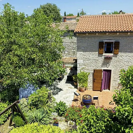 Luca In Glavani Semesterbostad